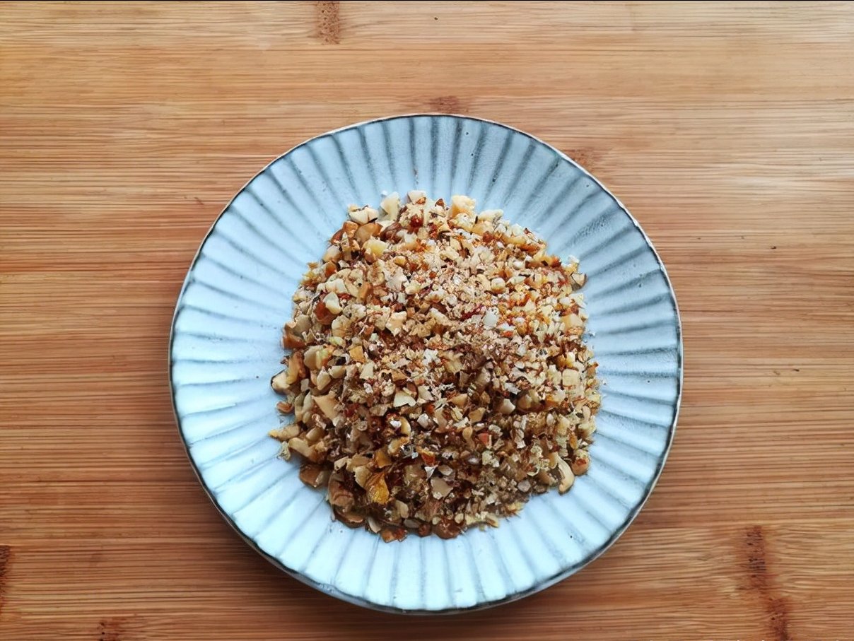 这饼干简单好做,用玉米油也能做得香酥掉渣,无添加孩子吃的安心