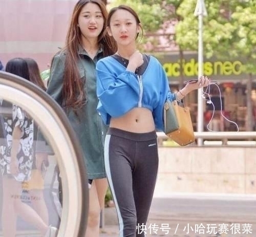 街拍|街拍精致优雅的打底裤美女，呈现最美身姿，展现女人靓丽姿态