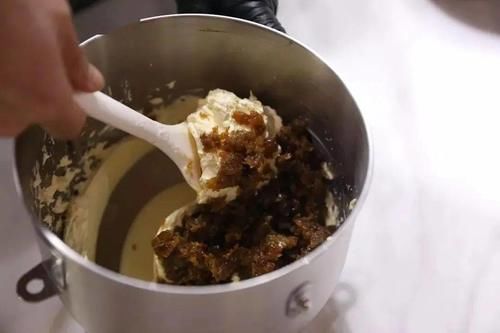  好吃|竟然比马卡龙还好吃，朗姆葡萄夹心饼干，超全配方+图解大曝光