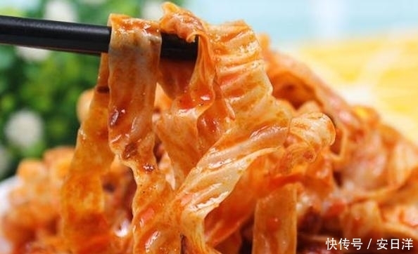 好吃|香辣孜然豆腐皮,跟辣片一样好吃,自己在家做,干净卫生又健康