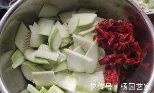 夏日开胃菜谱，醋溜西葫芦，酸甜下饭，美味营养，适合夏天