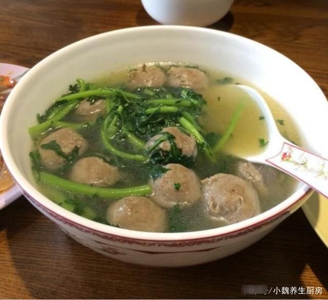  春节家宴，多给家人喝这汤，简单煮一煮，营养极高，待客有面子