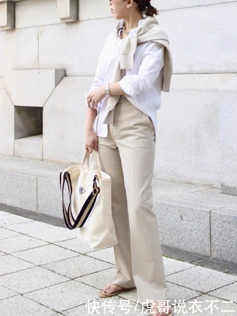 高腰|女人年近50岁，穿衣懂得简约更高级，日本编辑的穿衣经验全在这里
