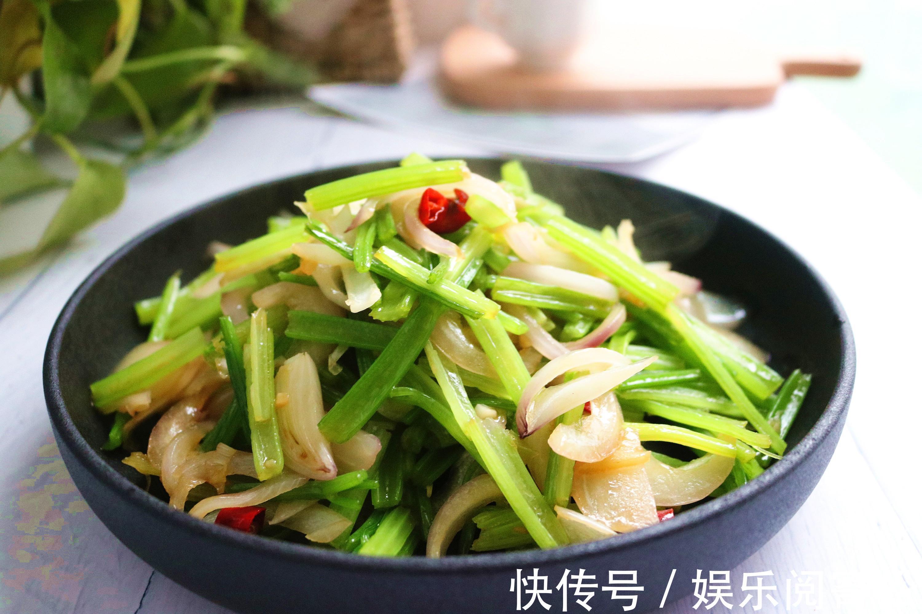 绿叶蔬菜|养肝并不难,这3种食物经常吃一点,肝功能会越来越好