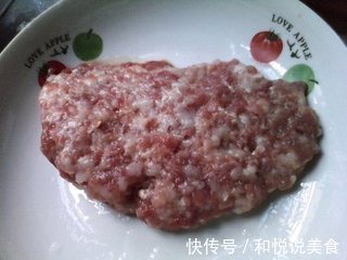 教你正宗红烧狮子头的做法,美味又好吃,招待客人倍有面子