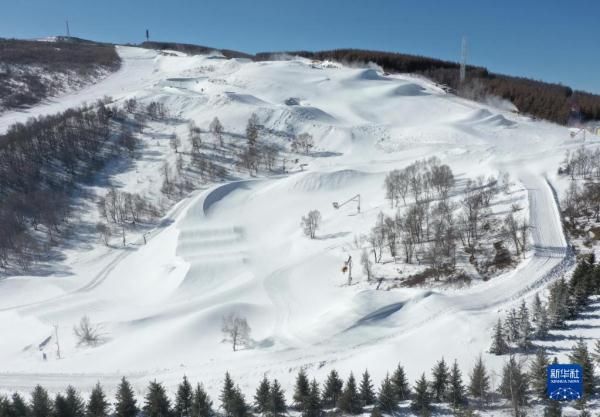 大回转|张家口赛区云顶滑雪公园赛道造雪塑型迎“大考”