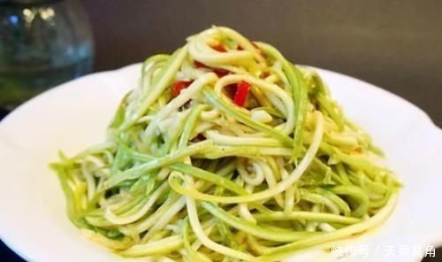 想长寿得会吃，三种食物换着吃，皱纹淡了，皮肤细腻，眼睛更明亮