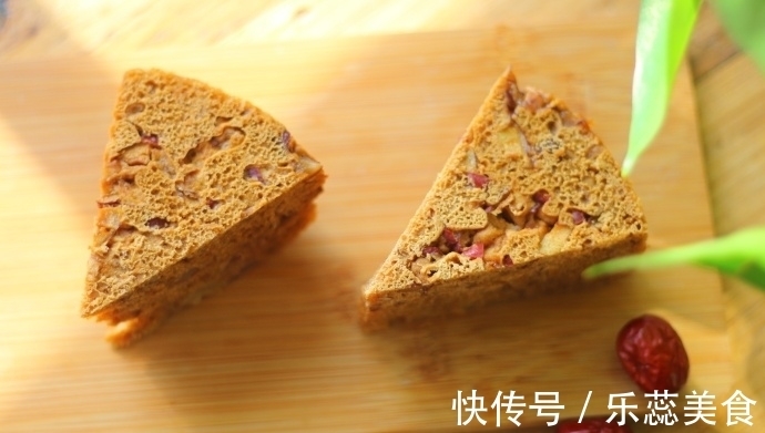 模具|面粉只会做包子馒头？不如做成发糕，一拌一蒸，又松软又香甜
