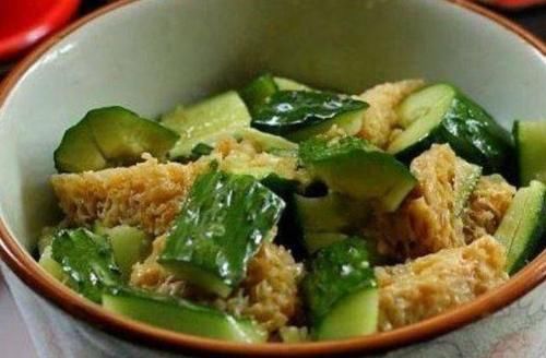 女性想要皮肤好，适合吃几种食物，美白润肤，延缓衰老，清理毒素