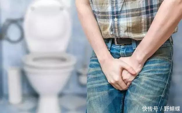 肾小管|45岁男子查出尿毒症,需终生透析,医生:两件事做得“太多”了