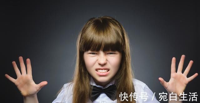 日常生活中|乳腺结节的根源找到了,牢记2吃、2不吃,将结节“扫地出门”