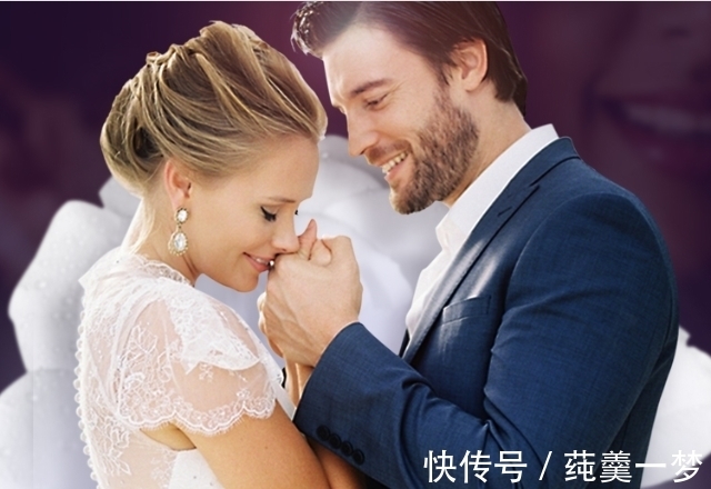 求婚 浪漫的求婚仪式需要一枚懂你们的戒指