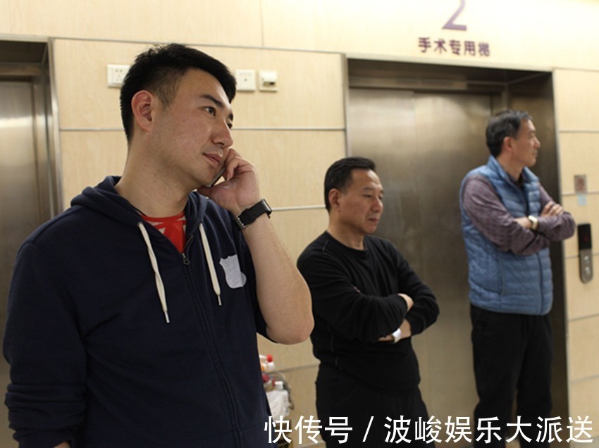 表情|二胎盼女儿,结果又生了个儿子,几位宝爸的表情挺现实