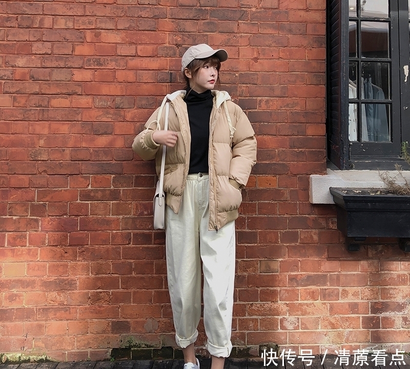 新出一种棉服叫“派克服”,23-45女人穿,时髦又添嫩暖美