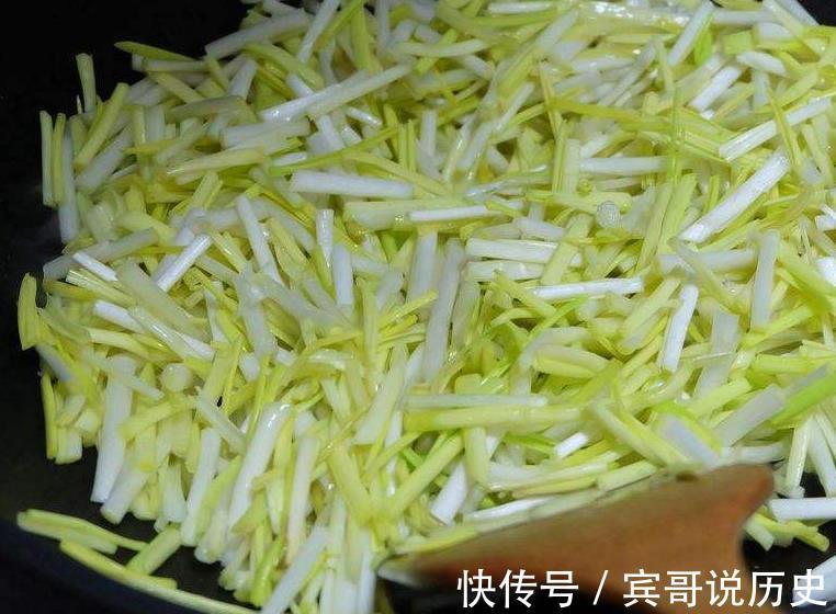 韭黄|男人过了40常吃它，堪称“素生蚝”，一周吃2次，腰不酸腿不疼