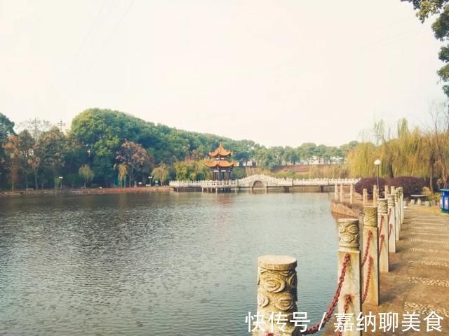 寒食&唐代诗人写了一首诗,皇帝读了,爱得不得了,马上升官