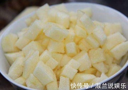 冬天|冬天,给孩子们做苹果松饼,不放油不放水,又松又脆又热乎!