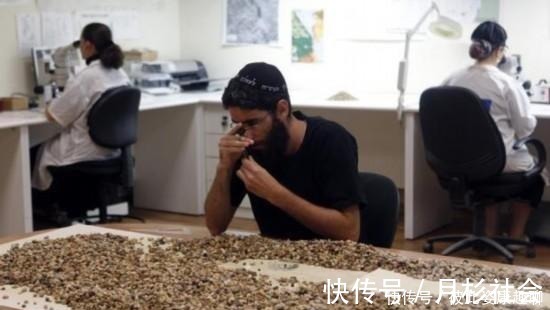 人造 人造钻石和天然钻石几乎没差别,可以量产,为何钻石价格没有降?