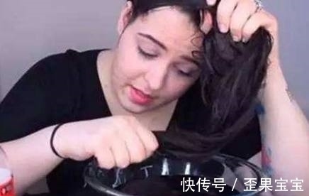 女子|女子可乐洗头，闺蜜说她败家，一年后纷纷效仿！