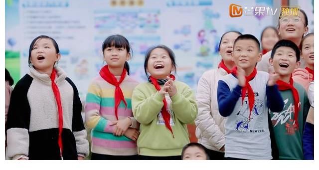 绝了！看到汪涵送陨石给小学生，才明白这档新综艺：凭啥收视第一
