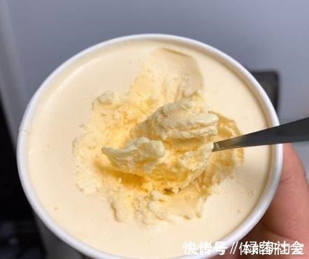自制雪糕时,别只会加牛奶,少了这1物,难怪一口咬下去全是冰渣