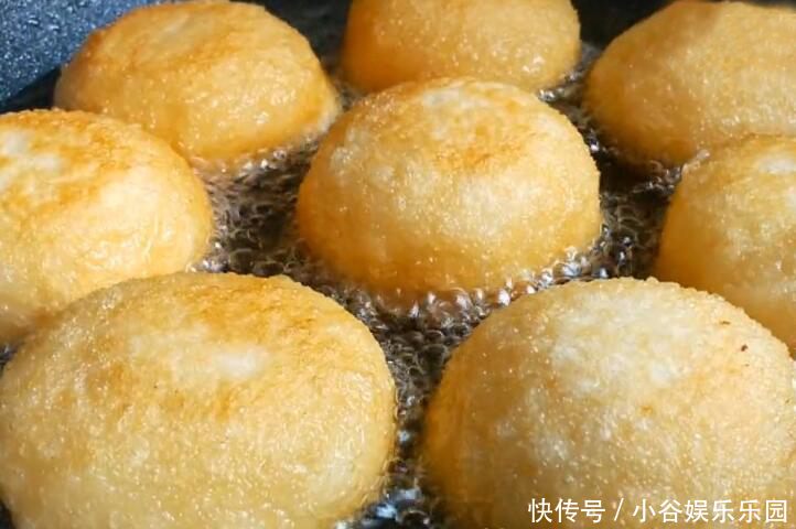 炸糕|我做的炸糕不用炸,简单一做6分钟上桌,外酥里嫩,比糖糕还酥脆