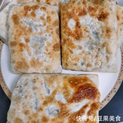 自从学会韭菜海鲜盒子，我就不想再吃外卖了