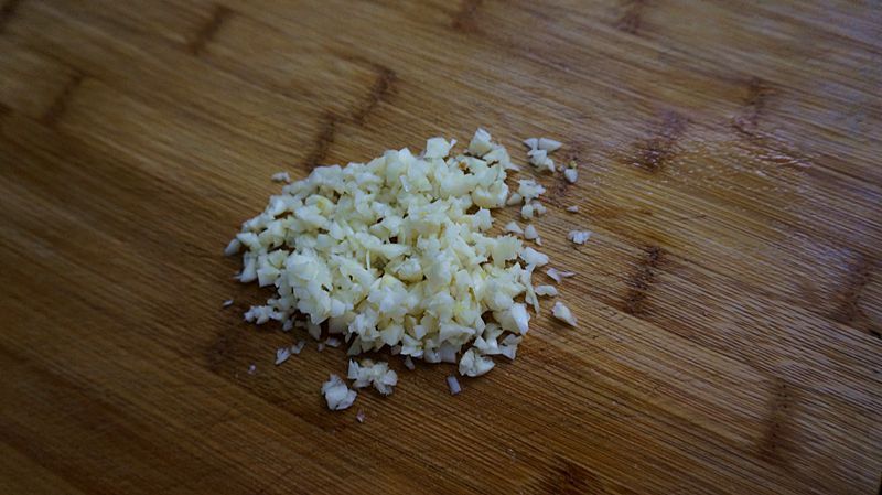 王小厨|此菜被称为“消食菜”,比肉好吃,消食开胃,花3块钱能做一大盘