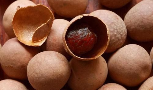 人到中年想长寿,坚持多吃3种食物,降糖降脂、排毒养颜!