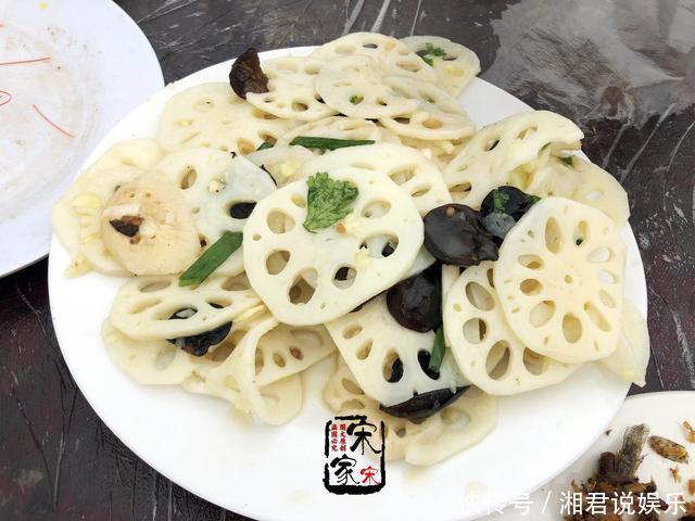 宴席|农村330元一桌的宴席,鸡鸭鱼肉都有,利润在哪