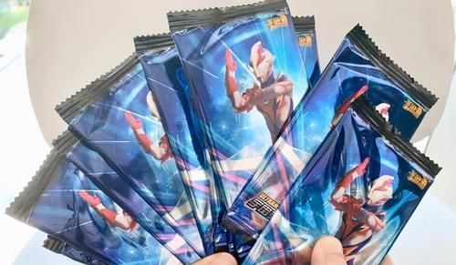 奥特曼卡|深受孩子喜爱的“奥特曼卡”，究竟哪里好？小学老师的解释很在理