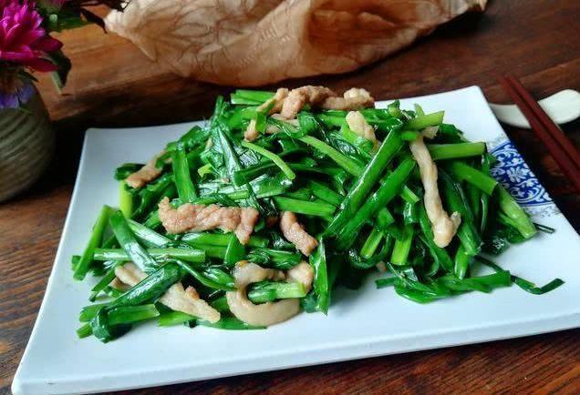 精选美食推荐墨鱼炒荷兰豆,藤椒小炒鸡腿肉,秋葵烧牛肉的做法