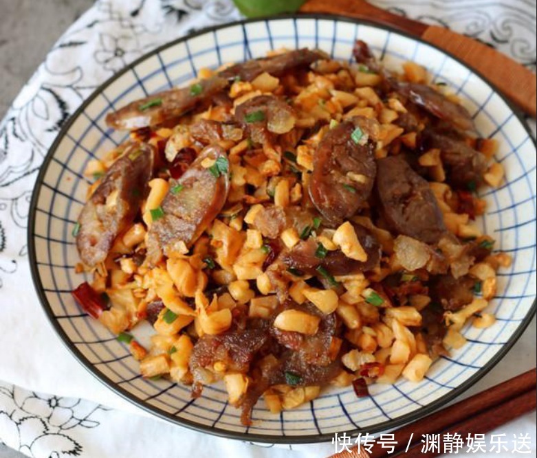 好吃|好吃又下饭的腊肠炒萝卜干,简单易做
