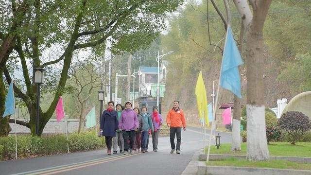 老人们|远离认知障碍，这场“忘不了”公益健康训练营帮老人们守护记忆