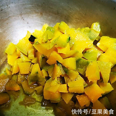 空气炸锅烤南瓜蛋糕你这么做，比买的还好吃