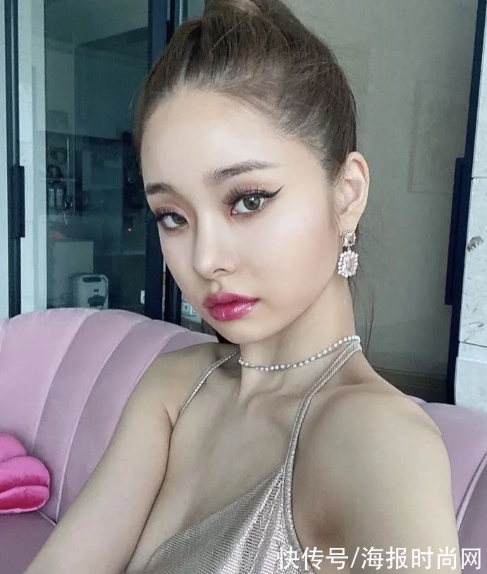 又做作又瘋批的“仿版Jennie”參加戀愛綜藝，本來是想吐槽的……