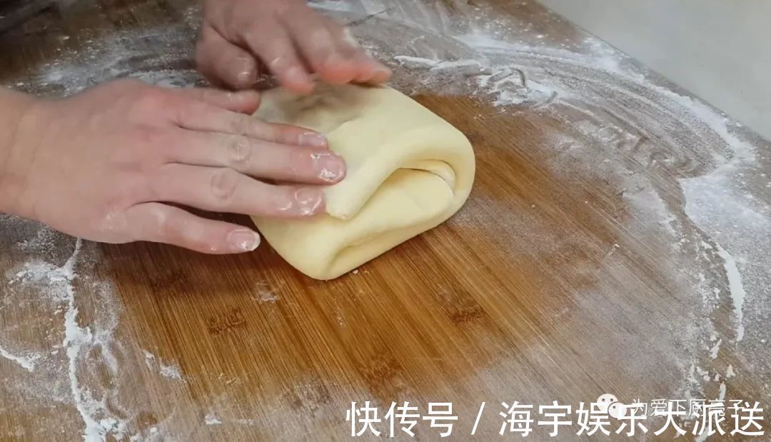 零食|孩子想吃零食不用买,擀一擀切一切,出锅比麻花都好吃,太香了