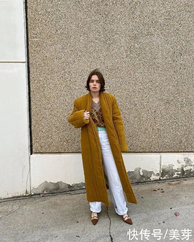 大衣里面穿什么？这4款绝美内搭，让你时髦一整个冬天