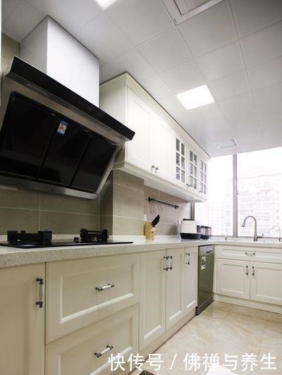 美式|120平米的简美风三居室,装修效果大气上档次,温馨实用的家具!