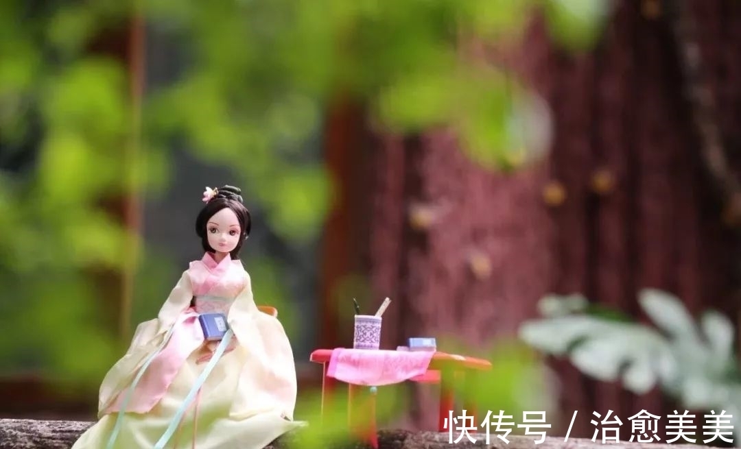 愁苦$李清照的两首《浣溪沙》,总有一首会勾起你青春的记忆