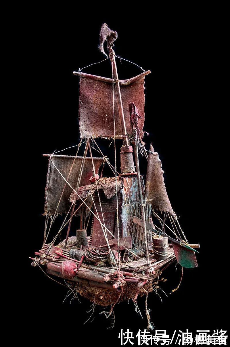 雕塑$微型艺术家历时4年,打造了一个破败的世界,精致程度让人叹服