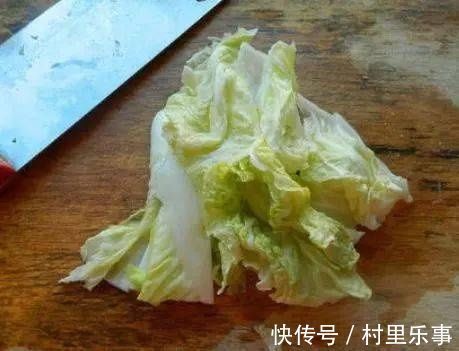 豆腐|白菜炖豆腐,很多人搞错豆腐白菜下锅顺序,难怪豆腐易碎白菜难吃