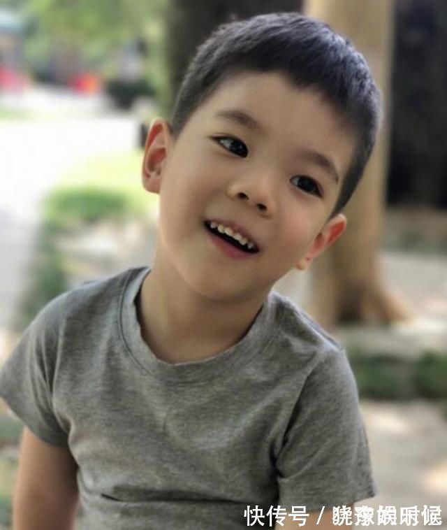 唇线|男生脸上有“1痣4线”,长大多半是帅哥,看看你家孩子中了没