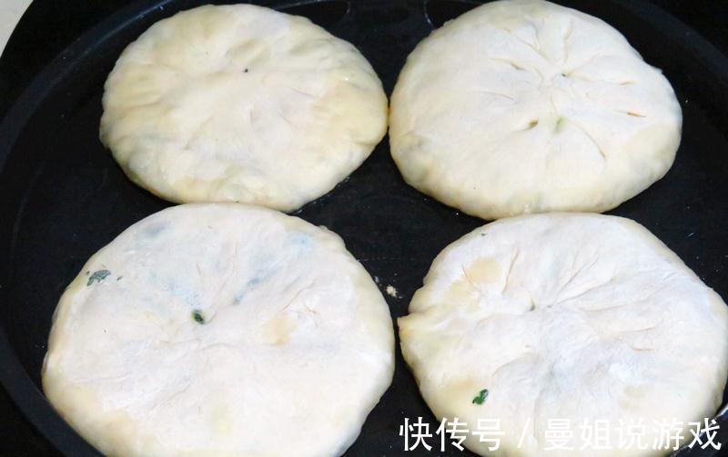 冬天这野菜难得一见,见到了再贵也要买,做馅饼真香,比韭菜好吃