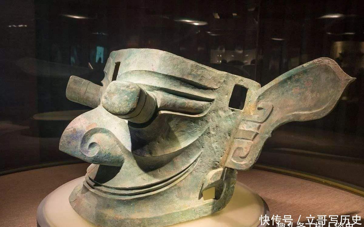 彝族|三星堆文物大赏,网友:别的遗址越挖越明白,就三星堆越挖越离谱