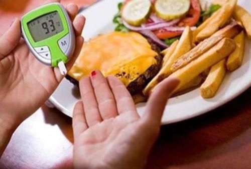 老年人|血糖“新标准”早已公布,各个年龄段或有所不同,抽空可自查一下