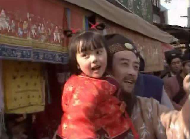 奴仆|作者给了她最高贵的出身,最好的相貌,她却把自己活成了奴仆