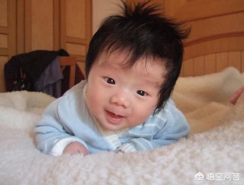 维生素d|四个月大的宝宝,睡觉总是摇头是怎么回事?