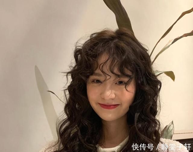 发型|你适合“烫头”还是“直发”?关键看这几点,30岁以上选错真显老