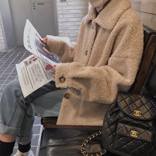 大衣 原来时尚达人穿大衣都不配高跟鞋!瞧下面这穿搭,保暖有魅力